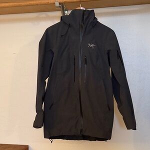 Arc’teryx Incendia Jacket